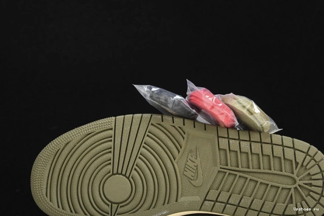 Jordan OG Scott Travis SP 1 Retro Olive Low 0708
